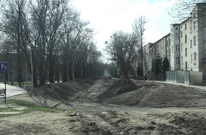 Łódź rewitalizuje Abramowskiego. Zamiast komórek będzie poszerzony pasaż Łódź rewitalizuje Abramowskiego. Zamiast komórek będzie poszerzony pasaż
