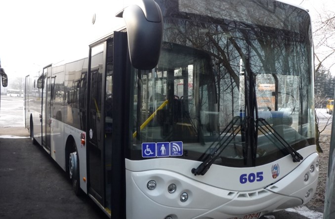 Toruń: Nowe Ursusy wciąż czekają na odbiór Toruń: Nowe Ursusy wciąż czekają na odbiór