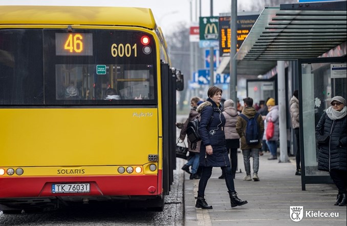 Kielczanie przesiadają się do komunikacji miejskiej