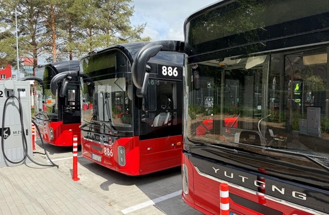 Jelenia Góra wybiera dostawcę 8 elektryków