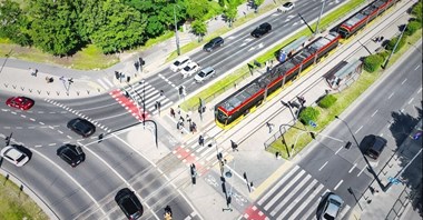 Jednoślady, auta czy seniorzy – co lub kto powoduje najwięcej wypadków w Warszawie?