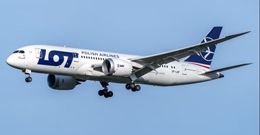 LOT: Docelowo połowa floty na własność 