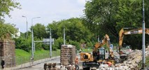 Warszawa: Remont tramwaju na Obozowej w cieniu kolei