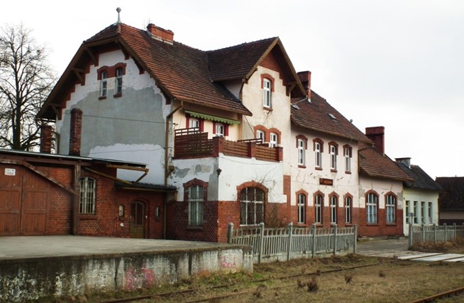 Nieczynny dworzec w Więcbarku przejdzie remont