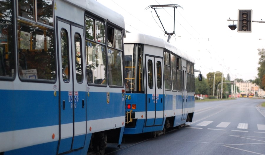 Tramwaj na Jagodno na razie w formie autobusu. Ma w tym pomóc Polski Ład Tramwaj na Jagodno na razie w formie autobusu. Ma w tym pomóc Polski Ład