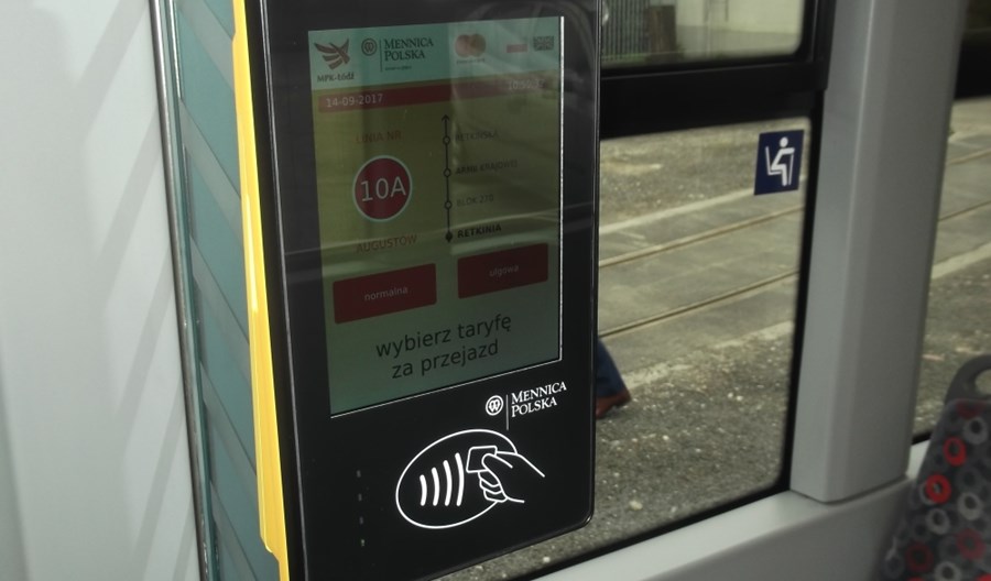 Łódź: 2 miesiące kartowego pilotażu w tramwajach. 50 tys. transakcji Łódź: 2 miesiące kartowego pilotażu w tramwajach. 50 tys. transakcji