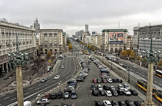 Warszawa w ogonie rankingu miejskiej mobilności. Dlaczego?