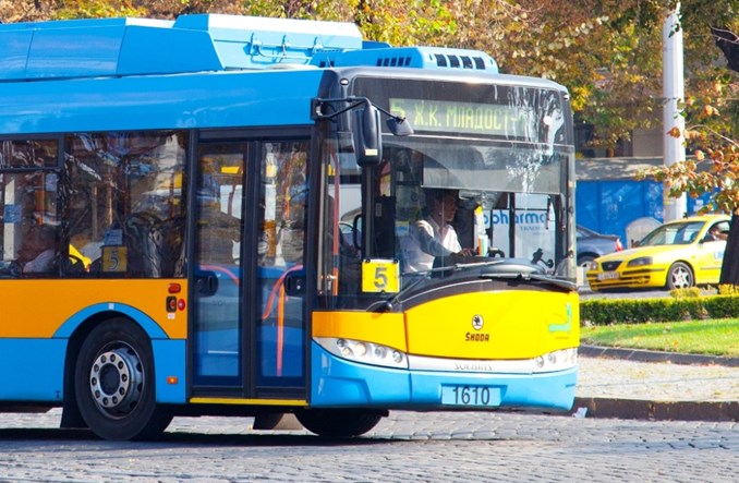 Autobus elektryczny, ale tylko z superkondensatorem. Dobry pomysł?