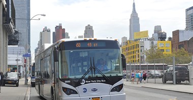 USA: Brak nakazu noszenia maseczek obniża zaufanie do komunikacji