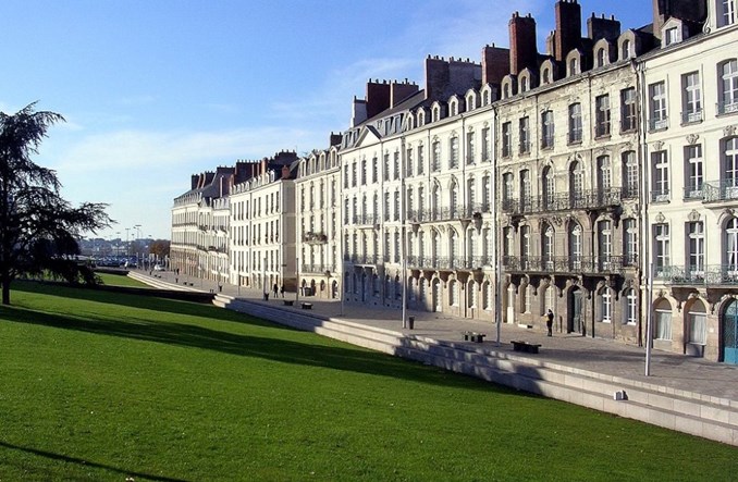Nantes. Likwidacja ulicy: O jeden pas ruchu za daleko?