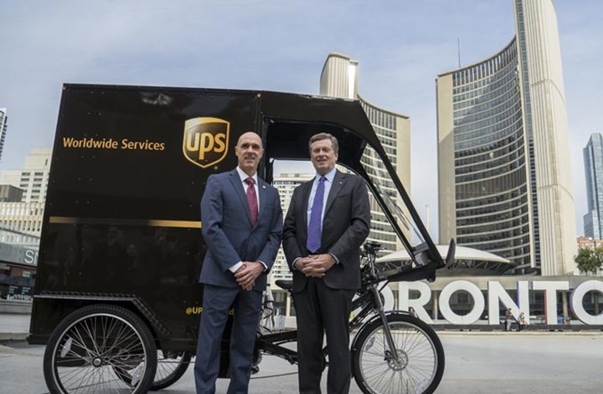 Toronto. UPS przenosi część swoich dostaw na rowery cargo