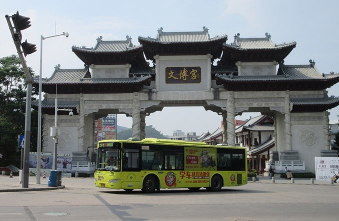 Chiny. Wszystkie (14 tys.!) autobusy w Shenzhen - elektryczne. W tym roku