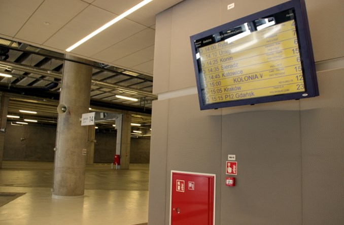 Łódź Fabryczna: Windy działają, ale kasy autobusowe nie