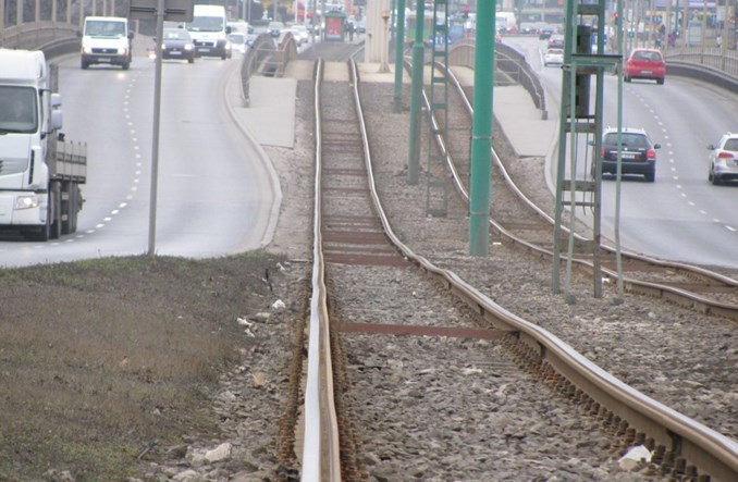 Poznań zwiększa środki na remont torów tramwajowych w 2018 r.