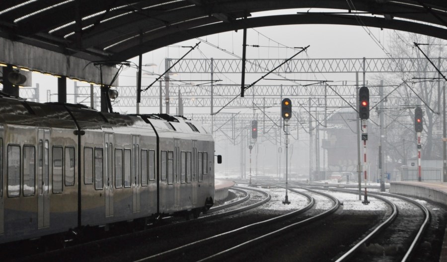 4500 kierowców przez smog wybrało pociągi Kolei Śląskich 4500 kierowców przez smog wybrało pociągi Kolei Śląskich