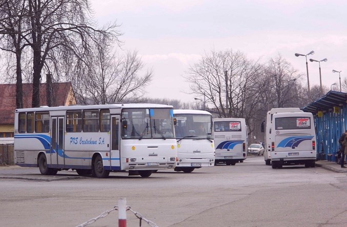 Komentarz. Odbudowa połączeń autobusowych musi być zaplanowana