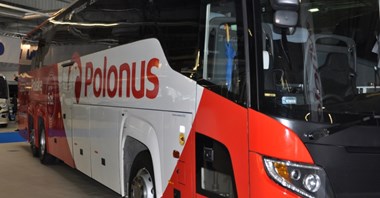 Polonus zawiesza część połączeń z powodu koronawirusa