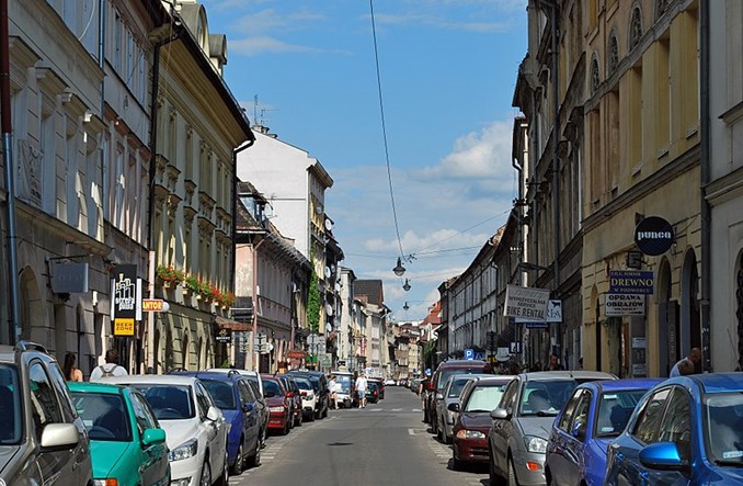 Jadwiga Emilewicz: Strefy bez aut? Otworzyliśmy furtkę samorządom