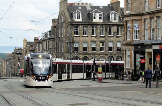 Edynburg. Tramwaj w sondażach jak dyktatorzy – 99 procent