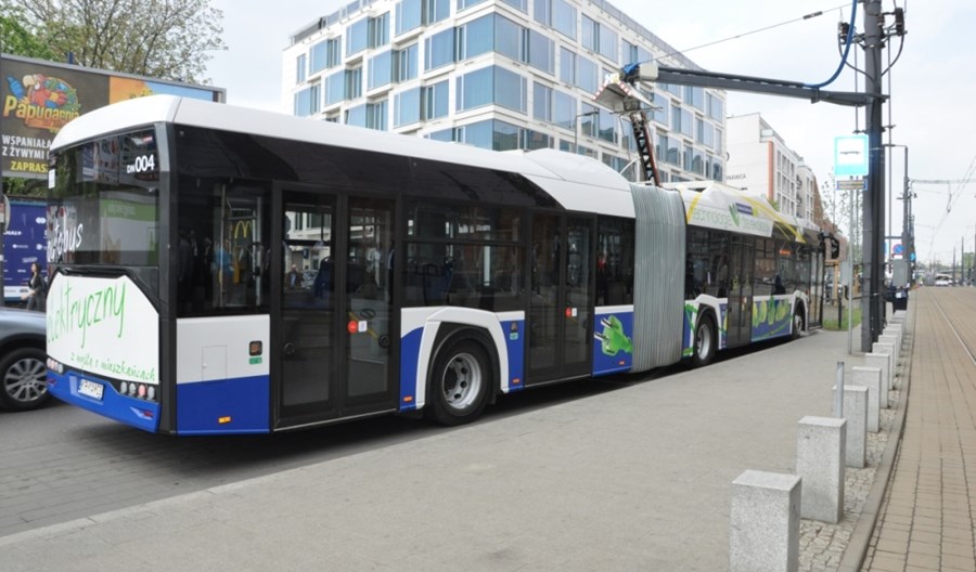Czy autobusy elektryczne to zagrożenie dla producentów paliw? Czy autobusy elektryczne to zagrożenie dla producentów paliw?