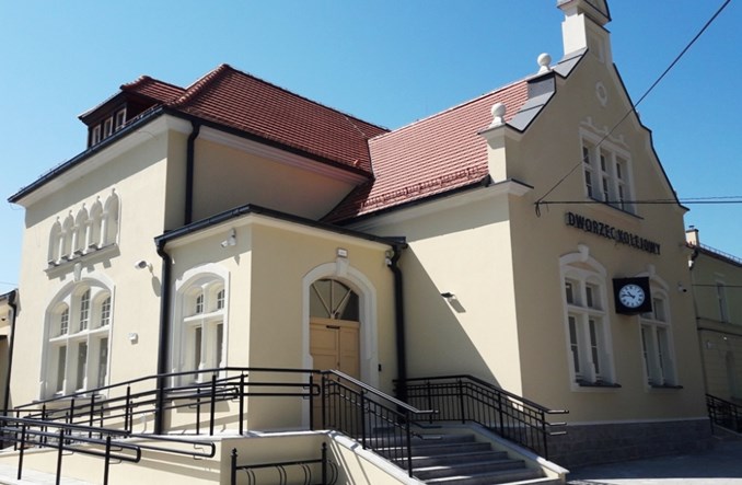 Zmodernizowany dworzec w Żarowie dostępny dla podróżnych