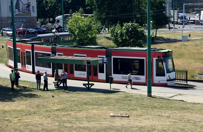 Poznań. Tramwaj w barwach pociągu
