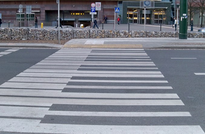 Warszawa. Kolejne aktywne przejścia, w tym „fortepianowe” przy Emilii Plater