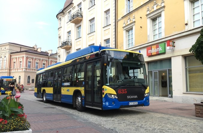 Suwałki z ofertami na autobusy gazowe i tablice informacyjne