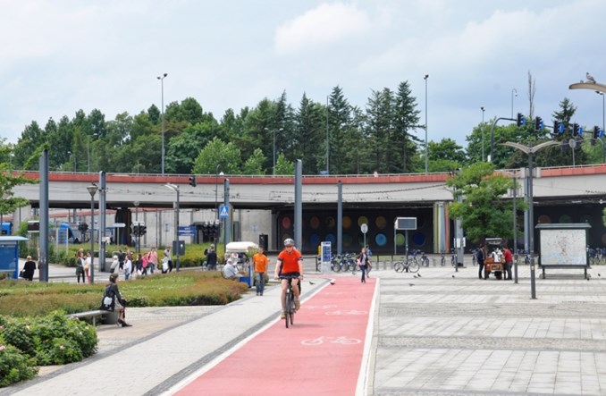 PAS: Albo lepsza komunikacja zbiorowa, albo samochód