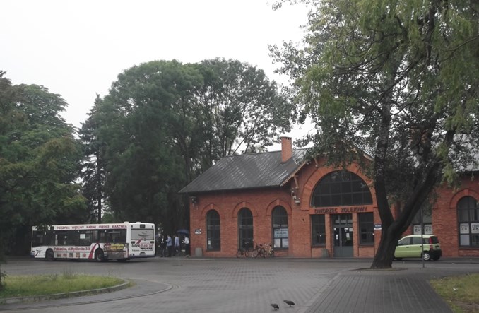 Pabianice: Pod dworcem powstanie węzeł przesiadkowy