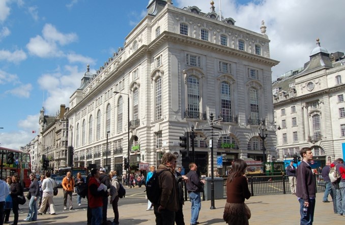 Londyn nie jest jak Warszawa. Stawia na pieszych
