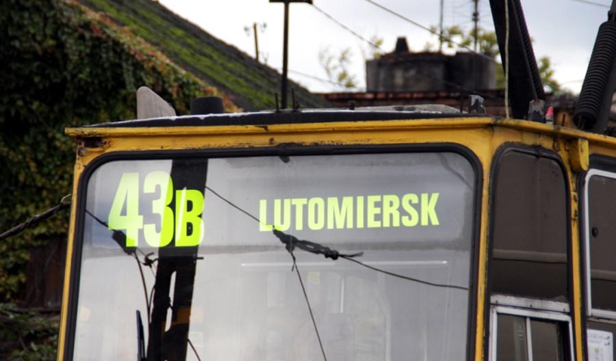 Drogowcy z ofertami na przebudowę fragmentu linii tramwajowej do Lutomierska Drogowcy z ofertami na przebudowę fragmentu linii tramwajowej do Lutomierska