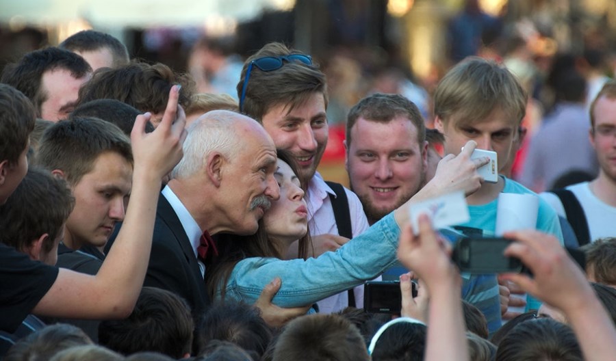 Wybory 2018. Janusz Korwin-Mikke: Usunąć tramwaje z centrum Wybory 2018. Janusz Korwin-Mikke: Usunąć tramwaje z centrum