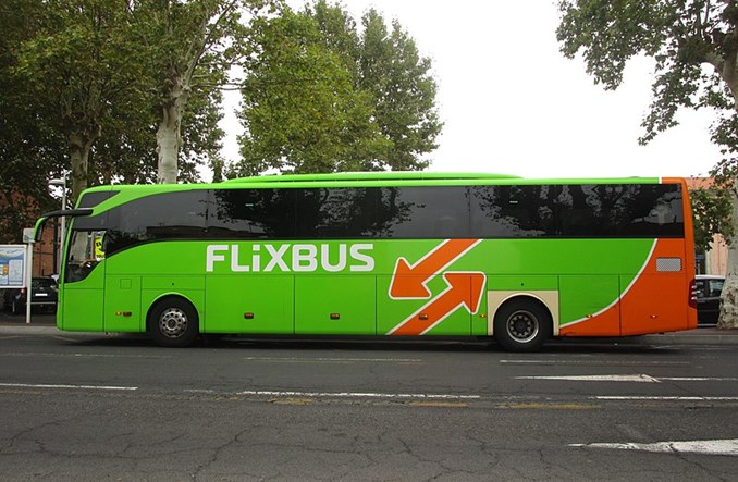 Niemcy. Niższy VAT na podróż koleją. Flixbus ograniczy połączenia?