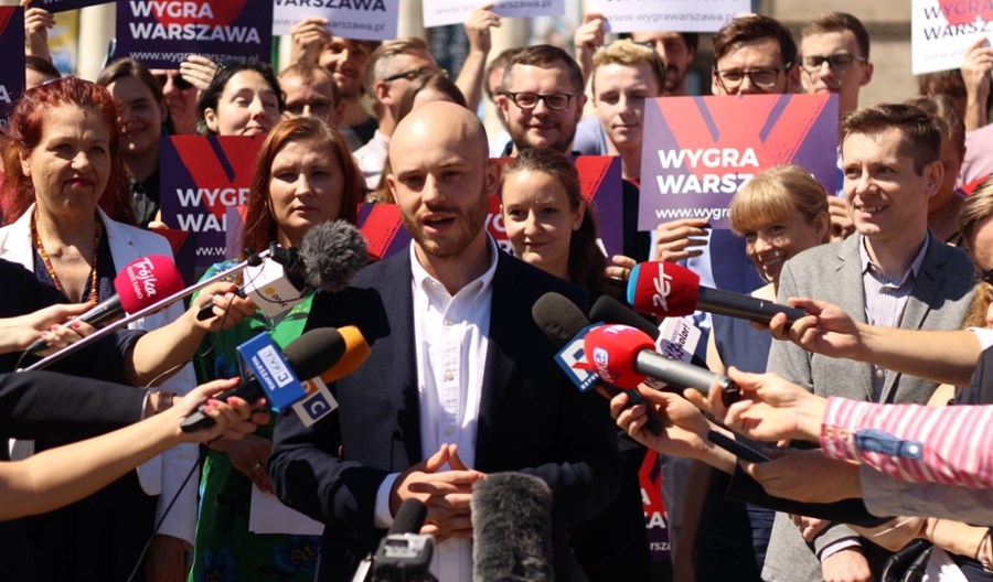 Wybory 2018. Jan Śpiewak: Chodniki służą pieszym – kropka Wybory 2018. Jan Śpiewak: Chodniki służą pieszym – kropka