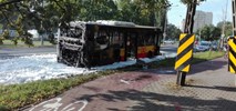 Warszawa. Spłonął autobus miejski marki Autosan