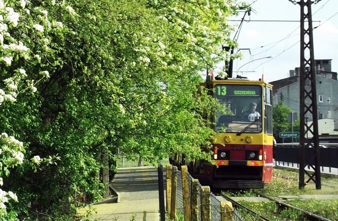 Łódź: Pasażerowie chcą szybszego powrotu tramwaju