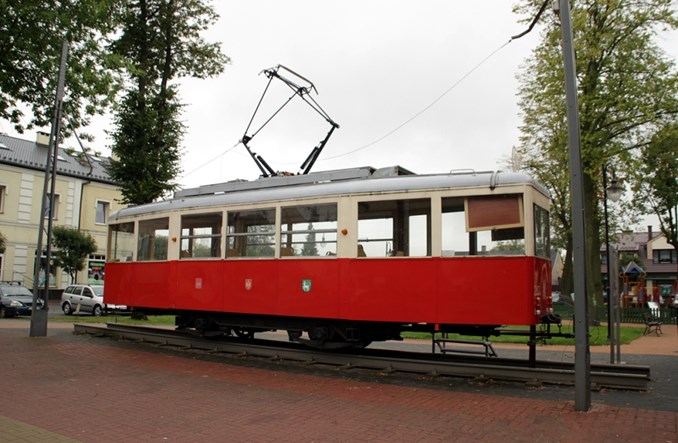 Konstantynów Ł zdążył z wnioskiem tramwajowym i szykuje dach dla zabytkowej 2N2