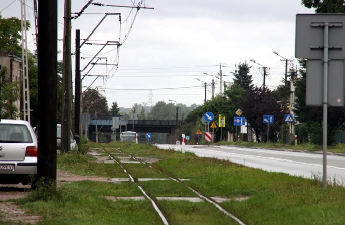 Tramwaj do Ozorkowa: Gminy czekają na dokument, który... nie powstaje
