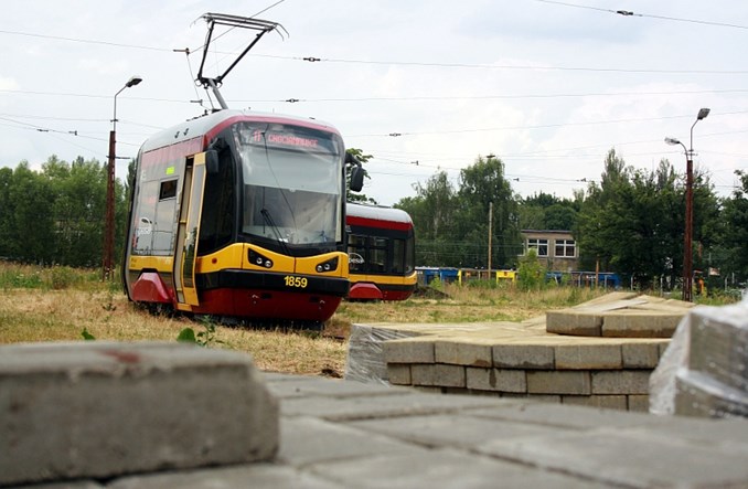 Łódź: 122N unieruchomiony z powodu awarii wózków