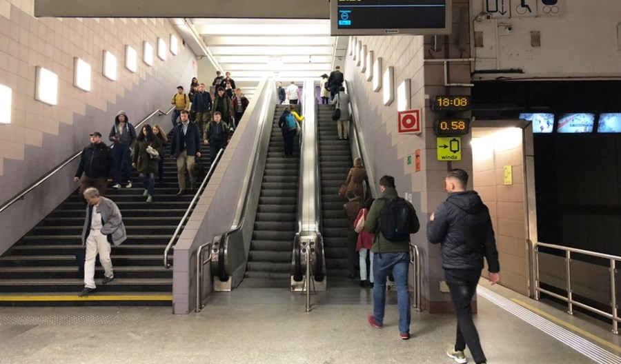 Metro wybrało wykonawcę nowych schodów ruchomych na Politechnice Metro wybrało wykonawcę nowych schodów ruchomych na Politechnice