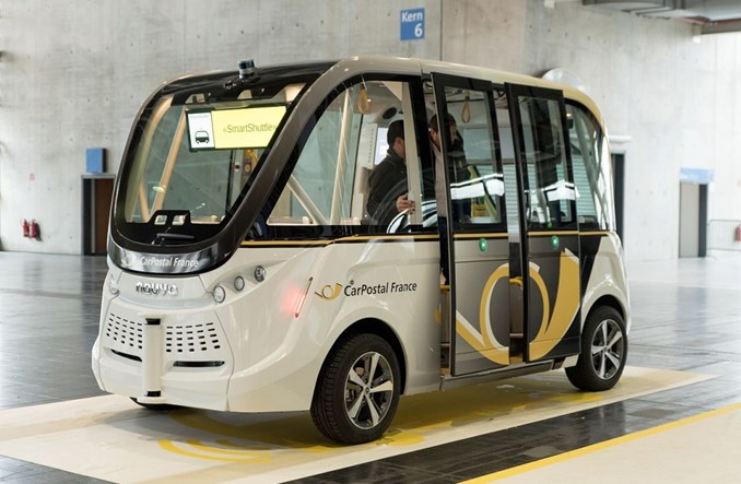 Jak ubezpieczyć testy autobusów autonomicznych?