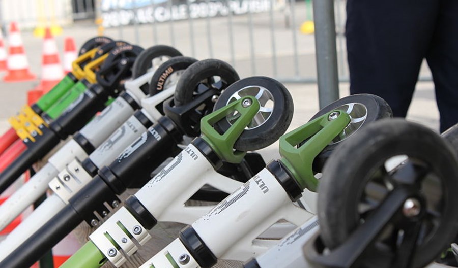 Lublin. Sąd w 2016 r.: Hulajnoga elektryczna nie jest pieszym Lublin. Sąd w 2016 r.: Hulajnoga elektryczna nie jest pieszym