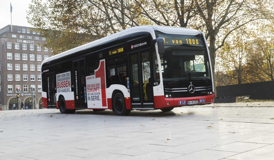 Hamburg. Mercedes dostarczył swój pierwszy elektryczny autobus miejski Hamburg. Mercedes dostarczył swój pierwszy elektryczny autobus miejski