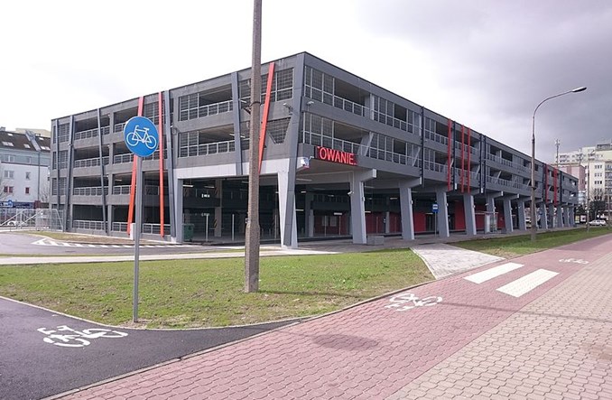 Warszawiacy lubią korzystać z parkingów P+R