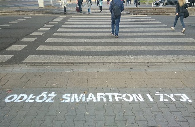 Warszawa. Coś się ruszyło. Znacznie mniej ofiar wypadków
