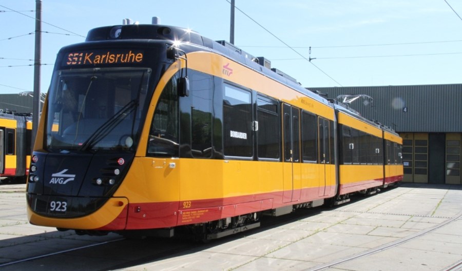 Karlsruhe. Bombardier dostarczy tramwaje dwusystemowe Karlsruhe. Bombardier dostarczy tramwaje dwusystemowe