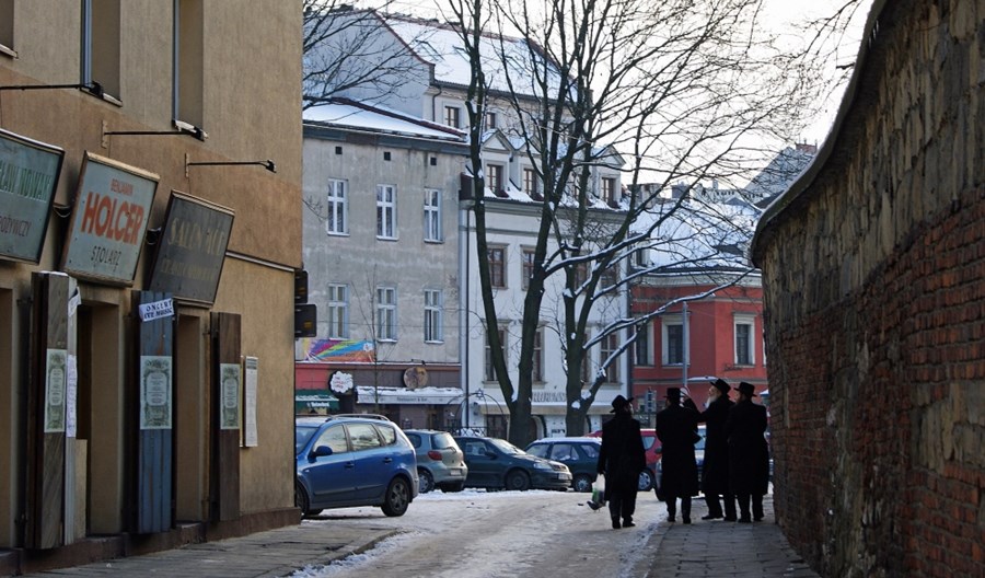 Kraków: Radni de facto zlikwidowali Strefę Czystego Transportu na Kazimierzu Kraków: Radni de facto zlikwidowali Strefę Czystego Transportu na Kazimierzu
