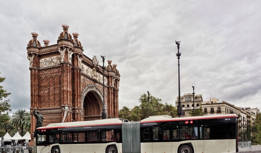 Barcelona. Solaris i Irizar wygrały przetarg na elektrobusy Barcelona. Solaris i Irizar wygrały przetarg na elektrobusy