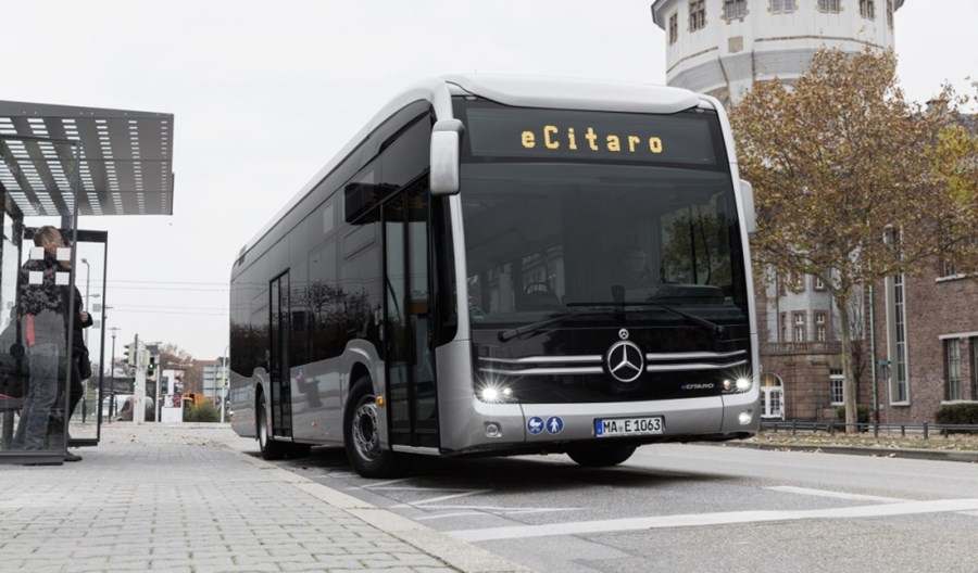 Daimler wyda na baterie 20 mld euro do 2030 r. Daimler wyda na baterie 20 mld euro do 2030 r.